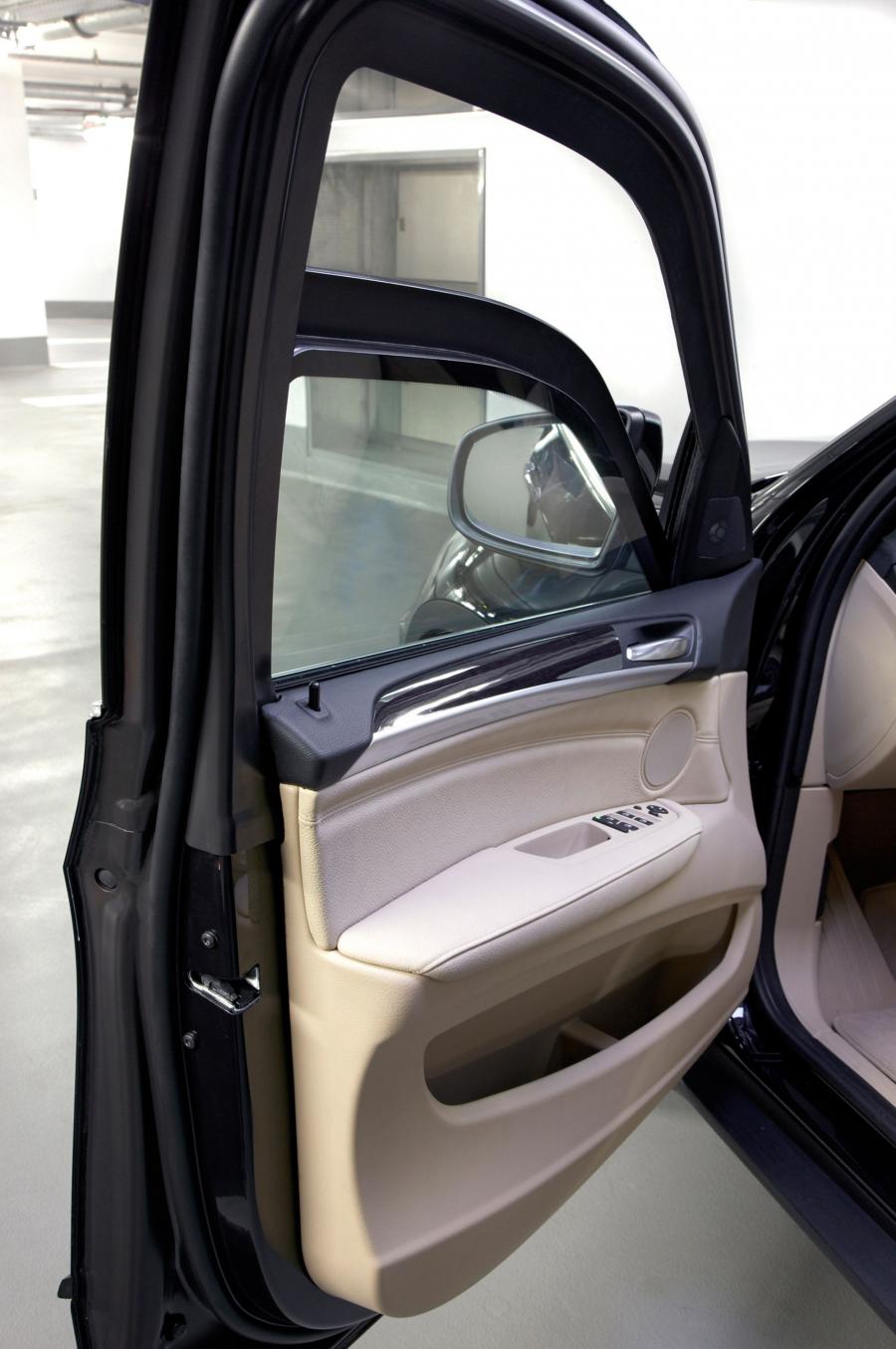  BMW X5 Security Plus 2009 года  (фото 27 из 53)